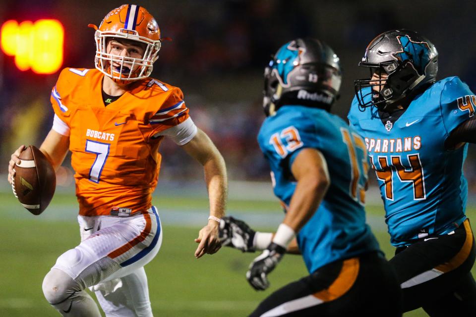 Central's Maverick Mcivor runs the ball during the Class 6A Division II bidistrict playoff against Pebble Hills Friday, Nov. 17, 2017, at San Angelo Stadium. 