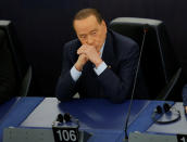 Fuori dalla top five dei più ricchi d'Italia, Silvio Berlusconi si consola con il sesto posto. Grazie a Mediaset, Fininvest e Mondadori, il Cavaliere ha un patrimonio stimato di 7 miliardi di dollari. (REUTERS/Vincent Kessler)