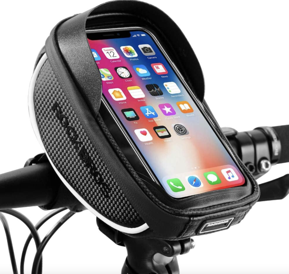 Rockbros Bike Handlebar Bag with iphone attached to bike (Photo via Amazon)