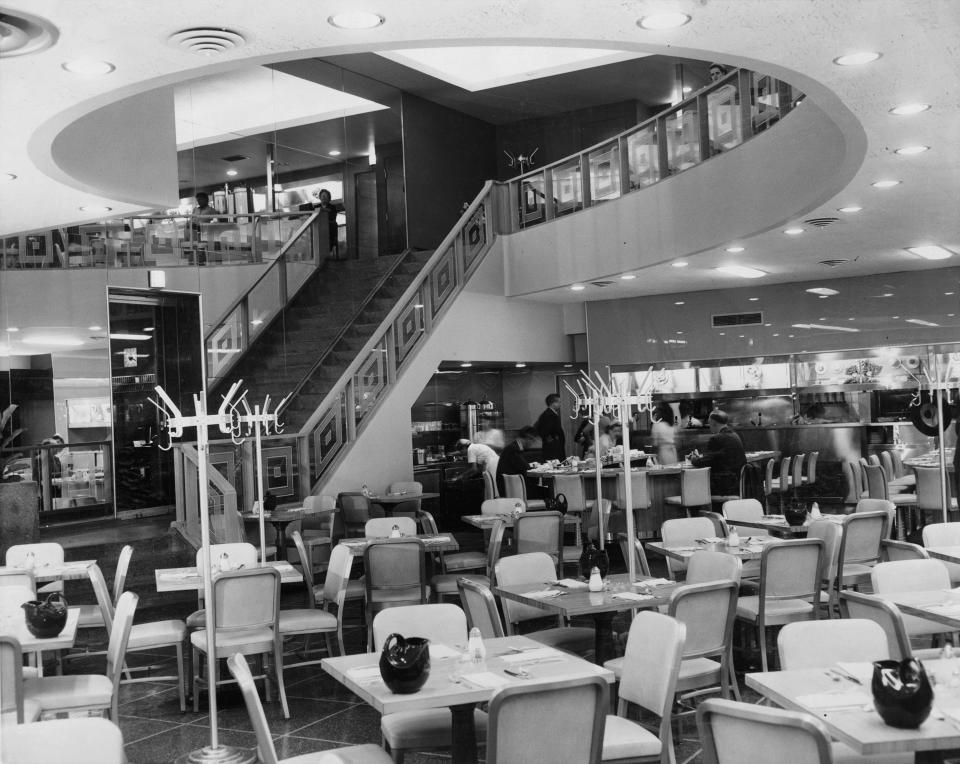 April 27, 1949. Hotels - Seelbach. Photo by Charles Darneal.