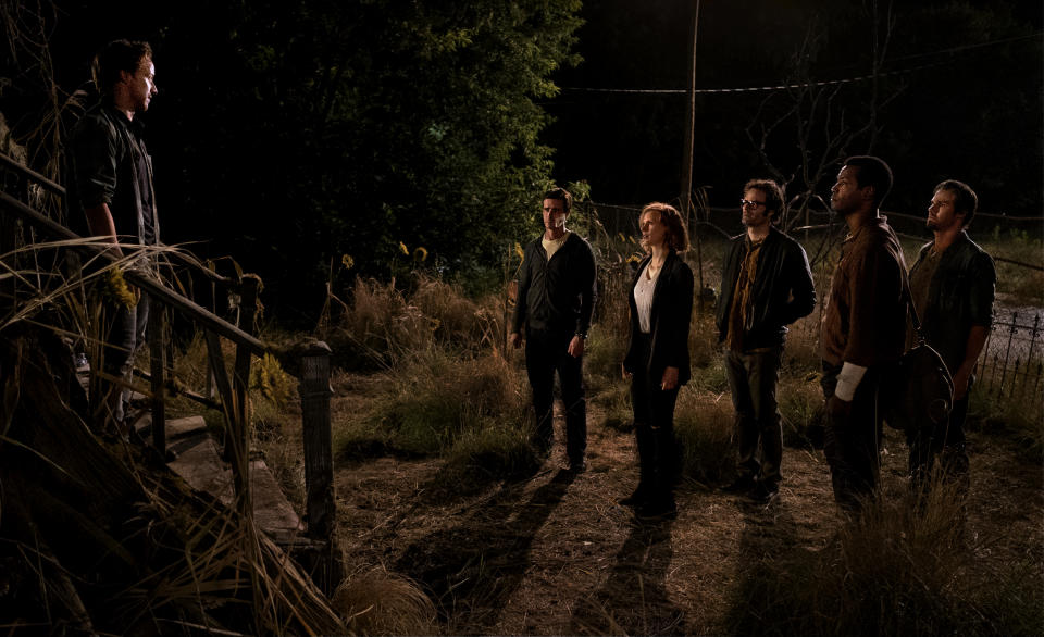 (L-r) James McAvoy as Bill Denbrough, James Ransone as Eddie Kaspbrak, Jessica Chastain as Beverly Marsh, Bill Hader as Richie Tozier, Isaiah Mustafa as Mike Hanlon, and Jay Ryan as Ben Hanscom in 'It Chapter Two' | Brooke Palmer—Warner Bros. Pictures