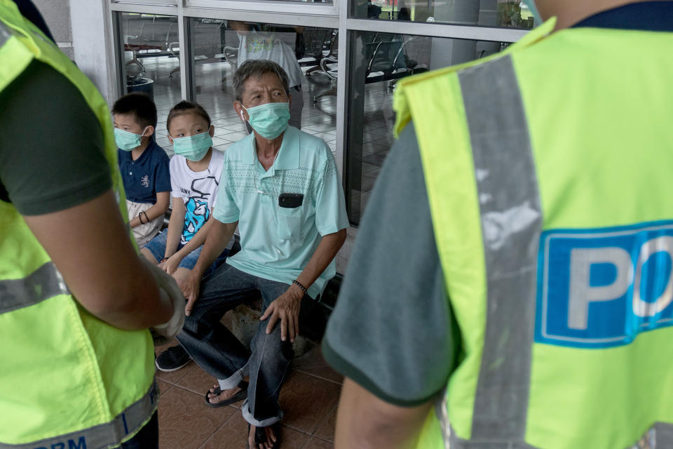 PHOTOS: Malaysian police enforce lockdown in Klang area