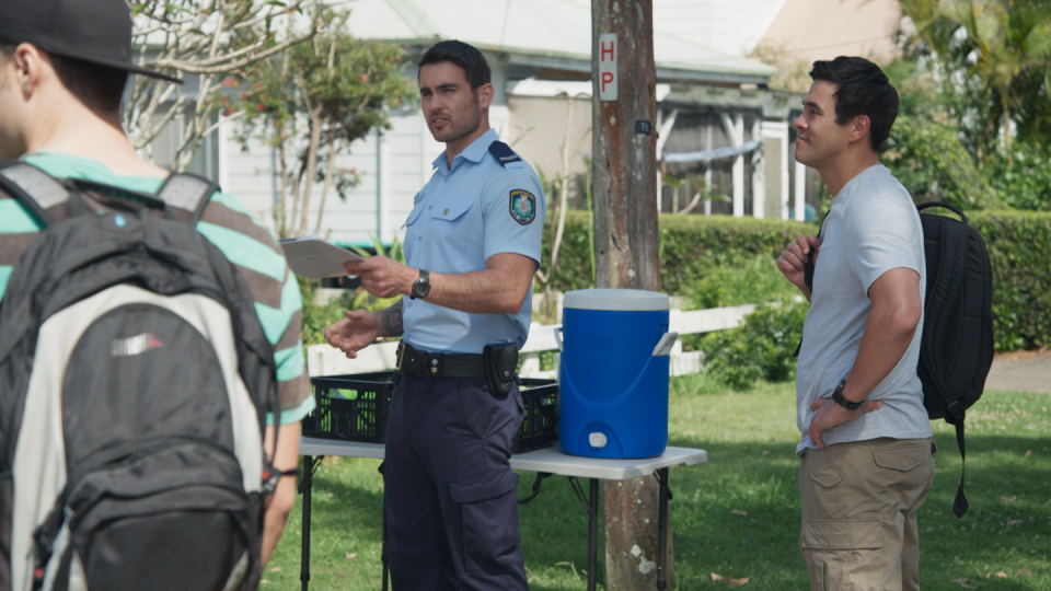 cash newman oversees justin morgan's community service in home and away