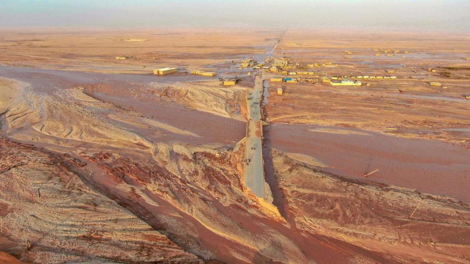 Un pueblo arrasado por las aguas en Libia.