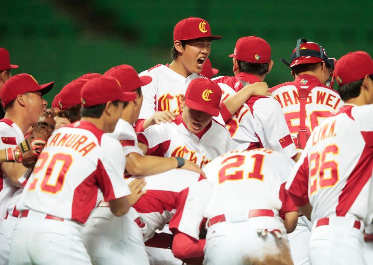 Team China is just looking for a win in the 2017 WBC. (Getty Images/Adam Pretty)