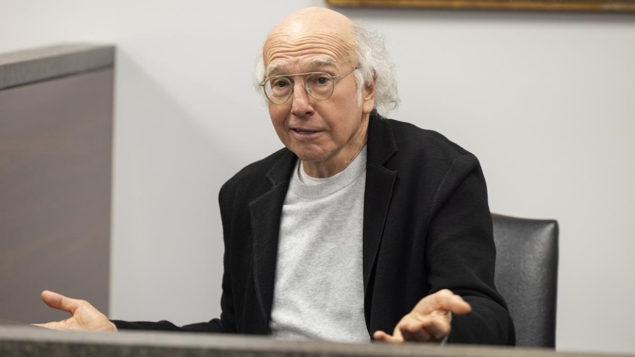  Larry David taking stand in mock trial in Curb Your Enthusiasm. 