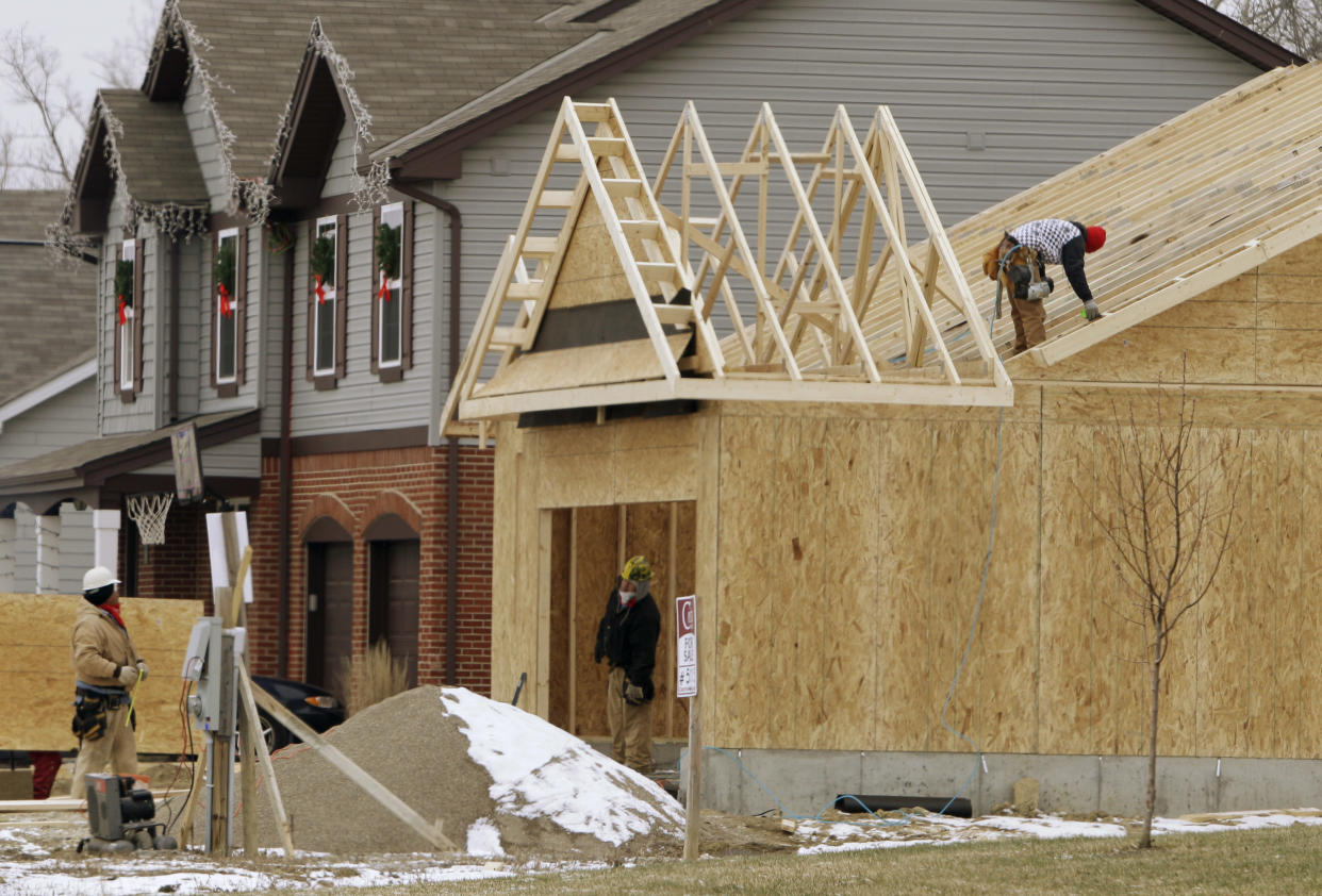 Homebuilder confidence has been choked by higher mortgage rates and higher than expected inflation readings during the first quarter of this year. (AP Photo/Al Behrman)