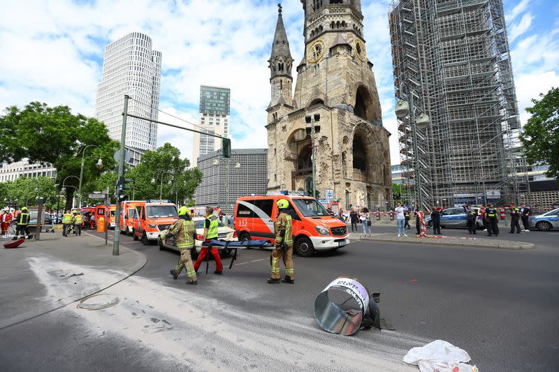 Un coche atropella a un grupo de personas en Berlín