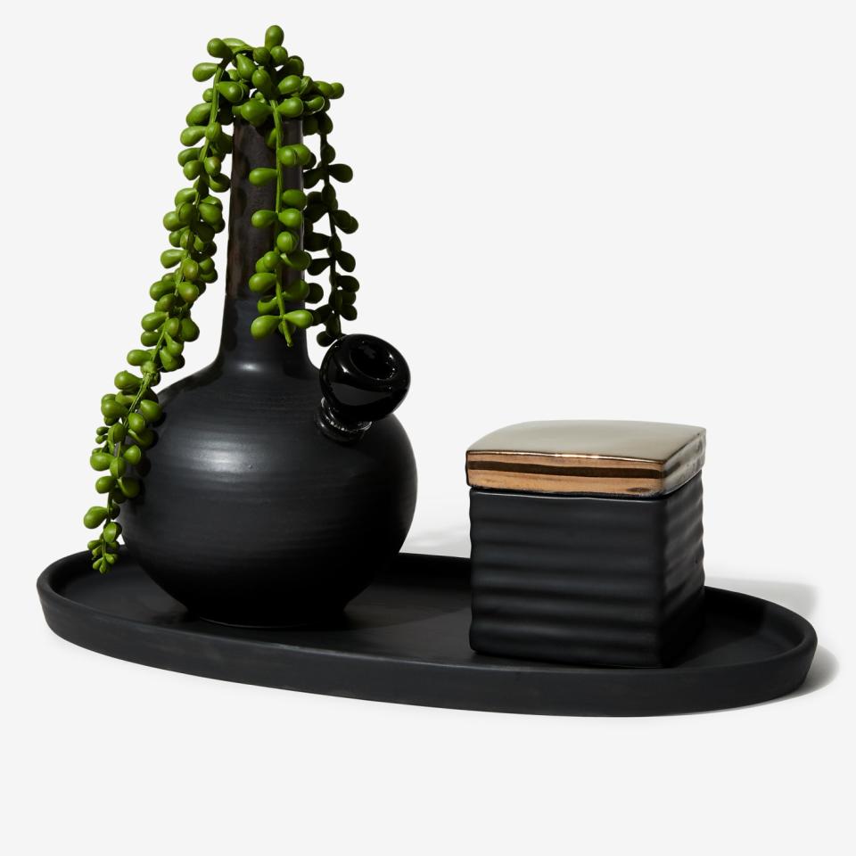 <p><a href="https://go.redirectingat.com?id=74968X1596630&url=https%3A%2F%2Fwww.bespokepost.com%2Fstore%2Fmy-bud-vase-the-deangelo-ceramic-bud-vase-set&sref=https%3A%2F%2Fwww.esquire.com%2Flifestyle%2Fg35953298%2Fbest-weed-accessories%2F" rel="nofollow noopener" target="_blank" data-ylk="slk:Shop Now;elm:context_link;itc:0;sec:content-canvas" class="link ">Shop Now</a></p><p>The Deangelo Ceramic Bud Vase Set</p><p>bespokepost.com</p><p>$123.00</p>