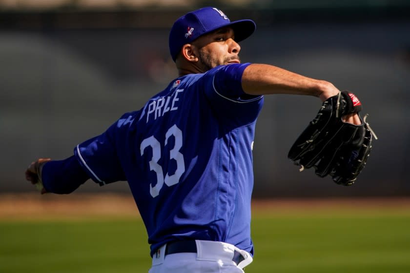 PHOENIX, ARIZ. - FEBRUARY 19: Los Angeles Dodgers David Price (33) throws during Spring Training at Camelback Ranch on Wednesday, Feb. 19, 2020 in Phoenix, Ariz. (Kent Nishimura / Los Angeles Times)