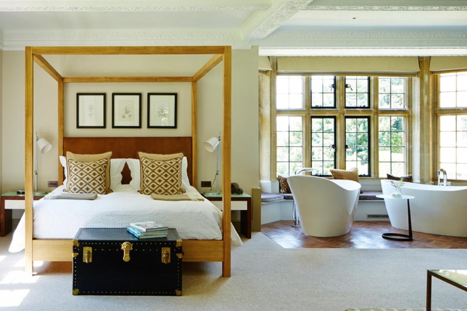 The rooms come with rolling views of the Cotswolds (Foxhill Manor)