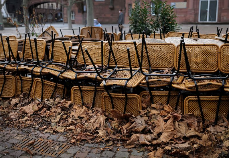 FILE PHOTO: The spread of the coronavirus disease (COVID-19) continues during an extended lockdown in Frankfurt