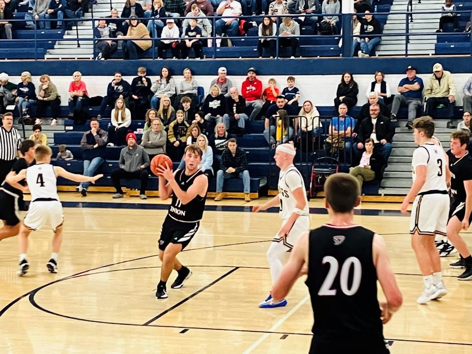 Fairfield Union's Caleb Redding gets set to make a move in the paint against Teays Valley on Saturday night, Dec. 16, 2023. The Falcons fell short, 62-58, in their Mid-State League-Buckeye Division game against the Vikings.