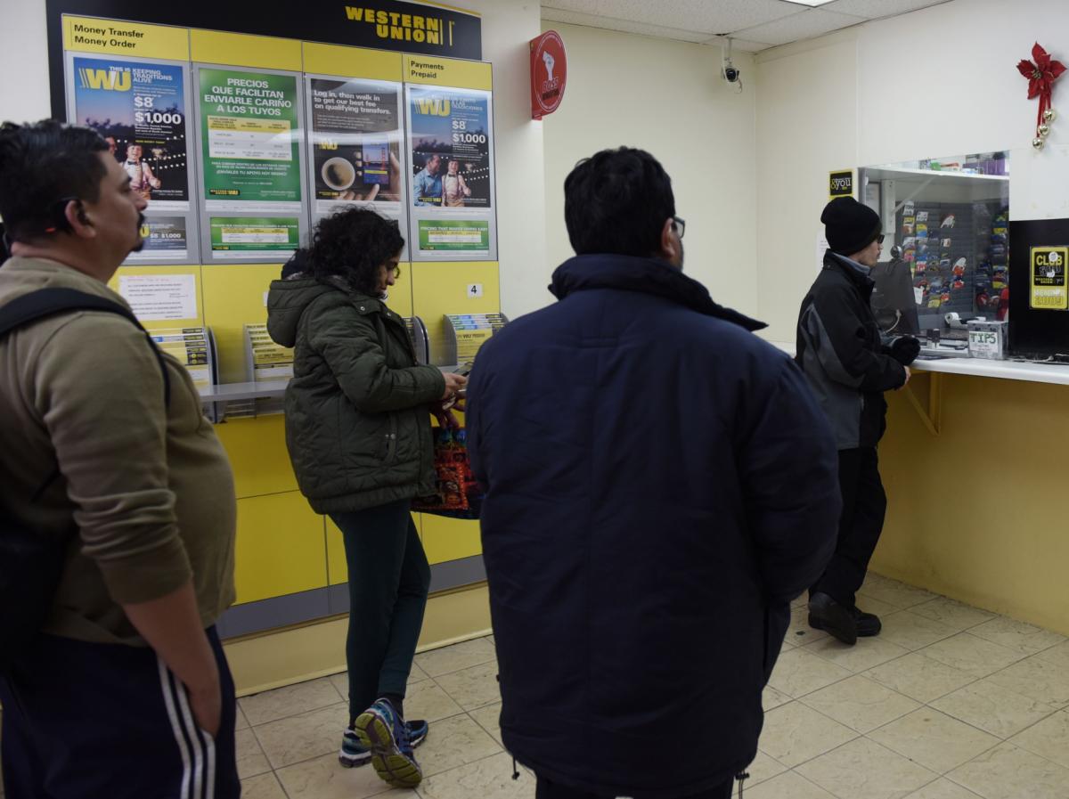 Inauguramos nuestro primer CASH FRESH en Badajoz capital, que supone la  creación de más de una veintena de empleos directos - Grupo MAS