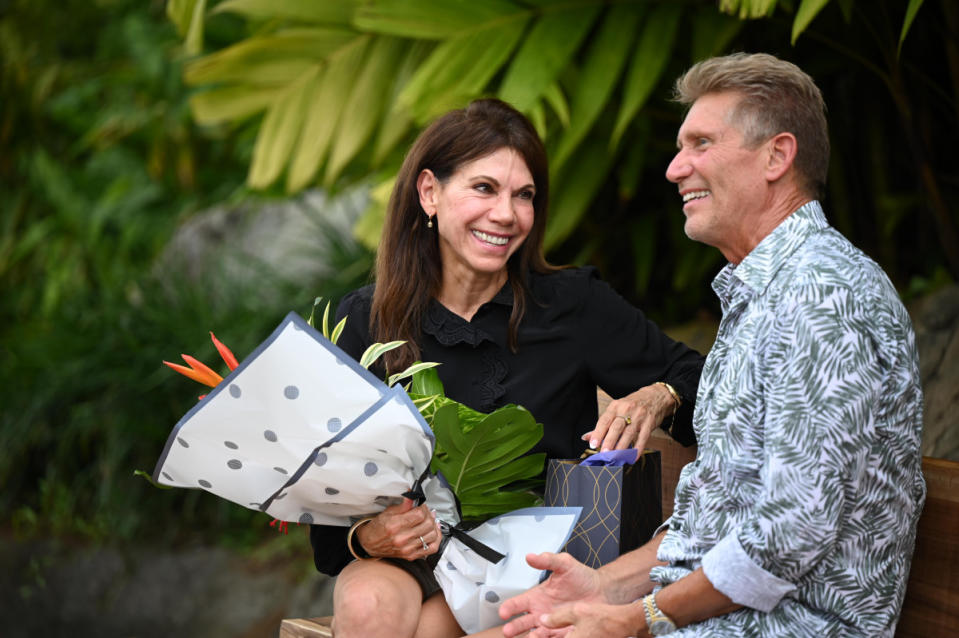 Theresa enjoyed Gerry's flowers before he picked her in Costa Rica. <p>ABC</p>