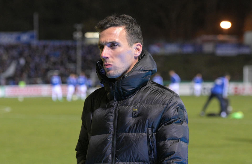 Karlsruhes Coach Christian Eichner (Photo by Oliver Dietze/picture alliance via Getty Images)