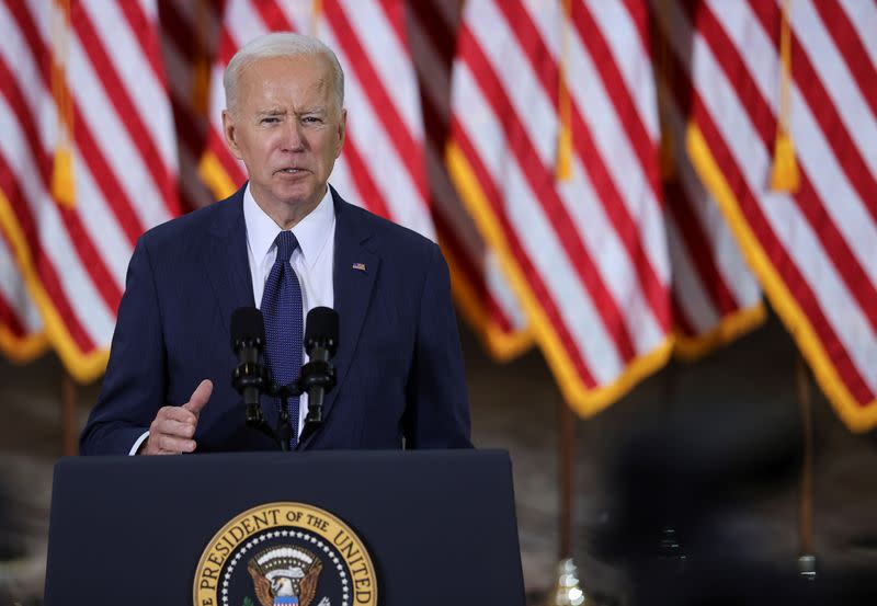 El presidente de Estados Unidos, Joe Biden, durante un evento en que que detalló un plan de infraestructura en el país, en el Carpenters Pittsburgh Training Center, en Pittsburgh, EEUU