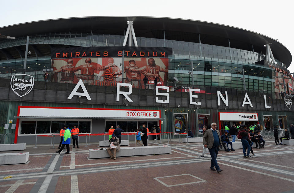 <p>The fans start to arrive at the Emirates</p>