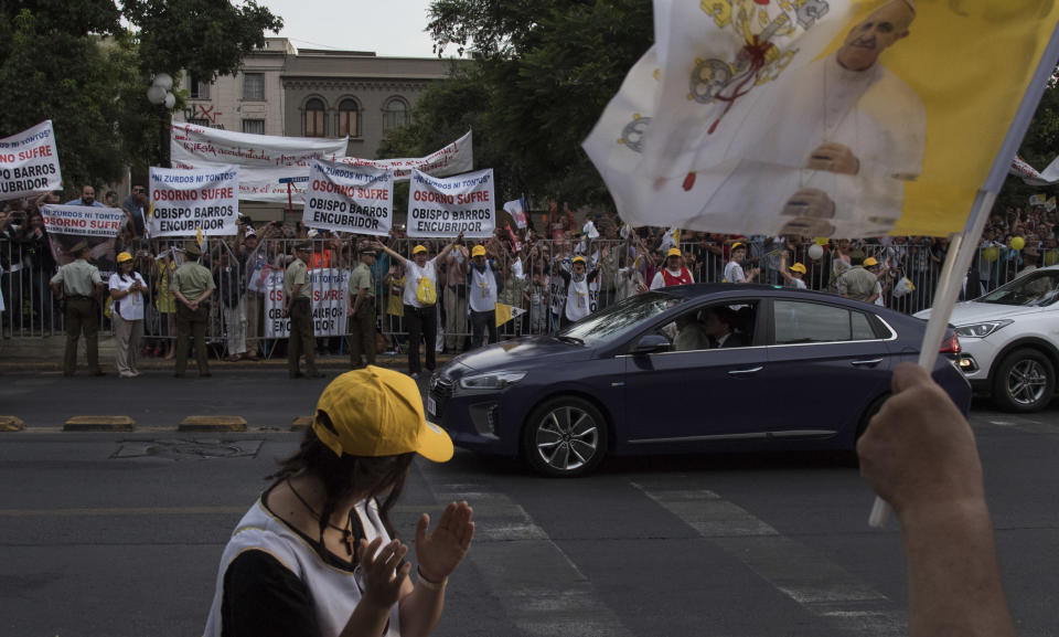 (FOTOS) El recibimiento que le han dado al Papa en Chile