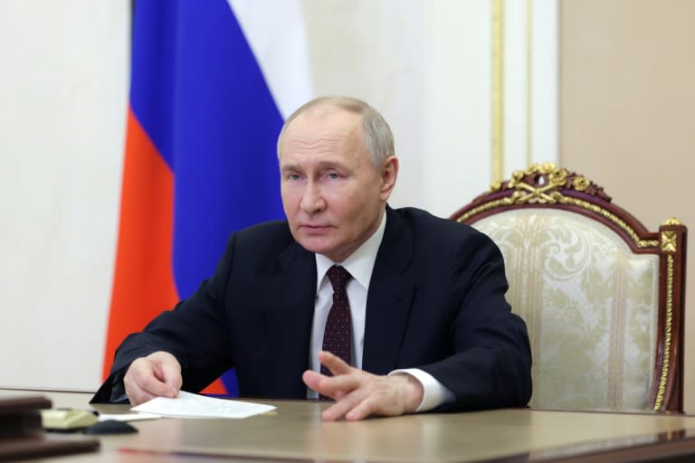 Russlands Präsident Wladimir Putin hat nach Angaben des Verteidigungsministeriums Atomwaffenübungen unter Beteiligung der Marine und nahe der Ukraine stationierten Soldaten angeordnet. Der Kreml sprach von einer Reaktion auf westliche Äußerungen. (ALEKSEY BABUSHKIN)