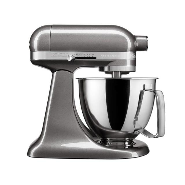 A Well-Seasoned Life: {Review} Hamilton Beach's Stand Mixer