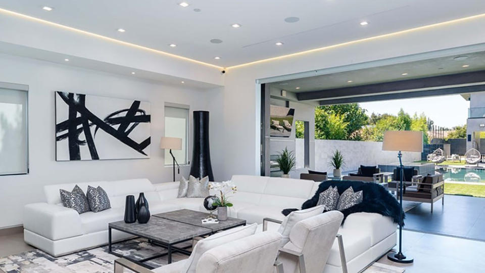 Dennis Schröder's new Tarzana mansion