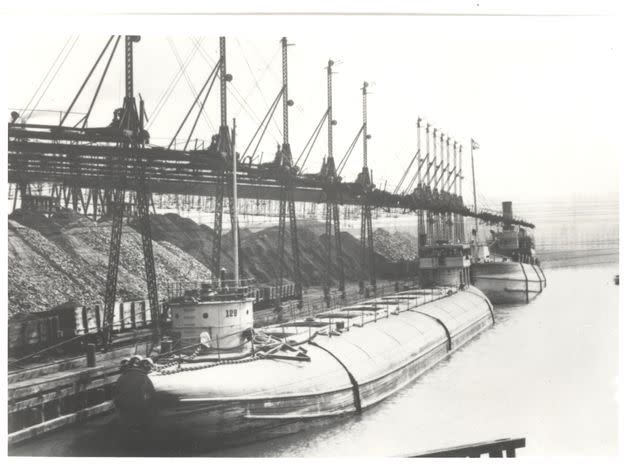 Barge 129 (Photo: Courtesy Great Lakes Shipwreck Historical Society)