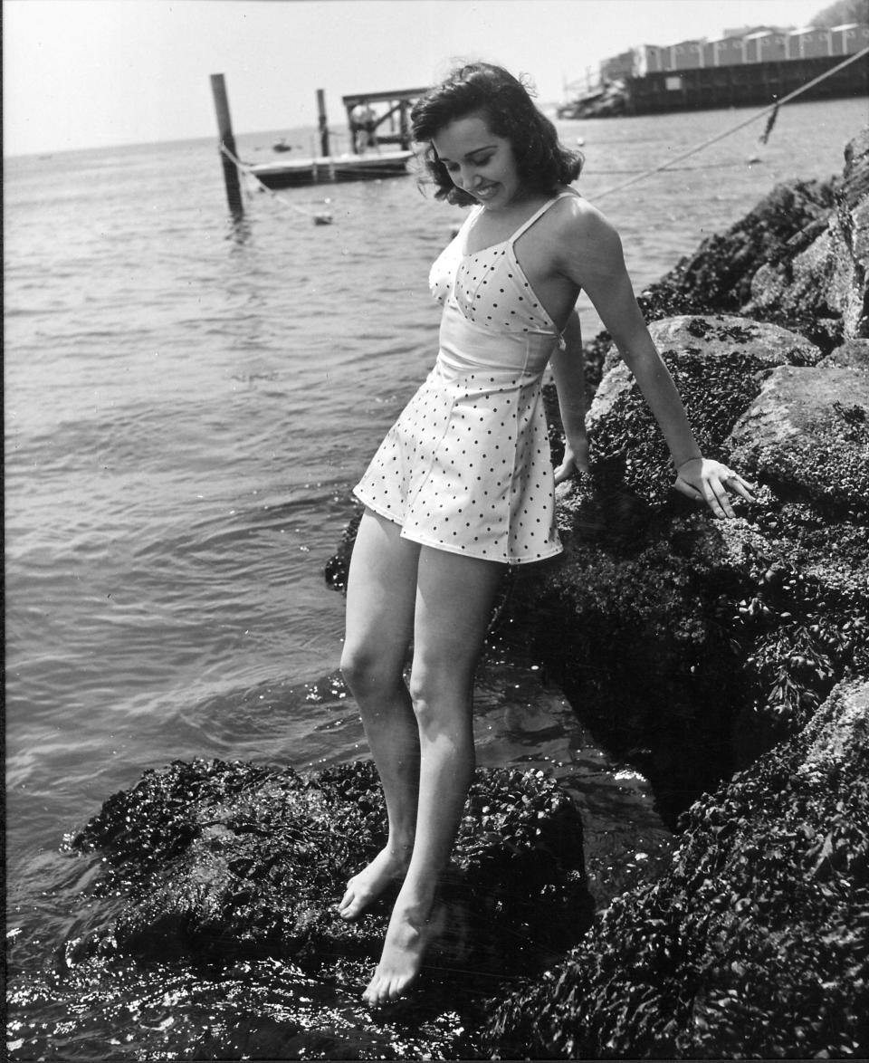 1940 polka dot swimsuit