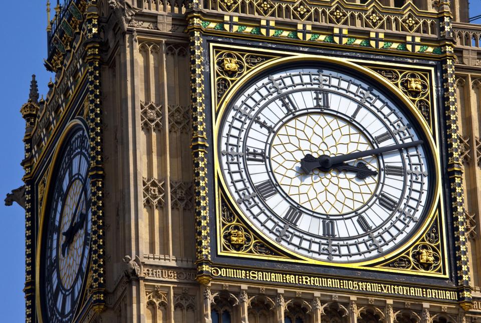 Big Ben's clock face before renovations - chrisdorney - Fotolia