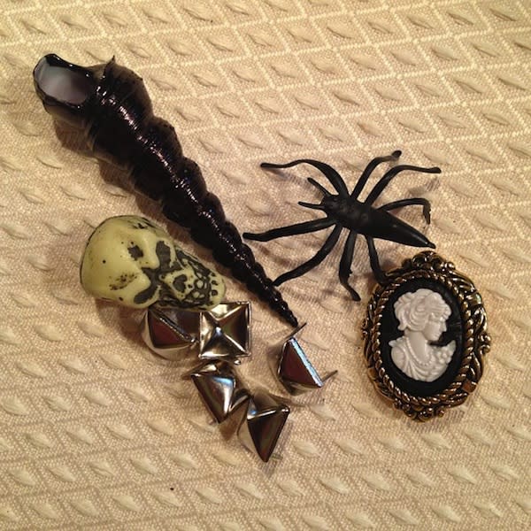 <div class="caption-credit"> Photo by: sarahkilledsirius</div>Items assembled for a goth DIY corsage.