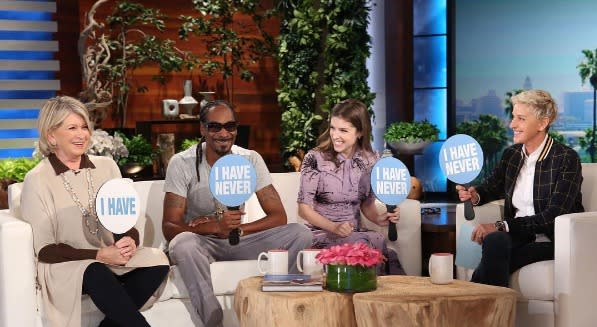 You HAVE to watch Snoop Dogg, Martha Stewart, and Anna Kendrick hilariously play “Never Have I ever” on “Ellen”