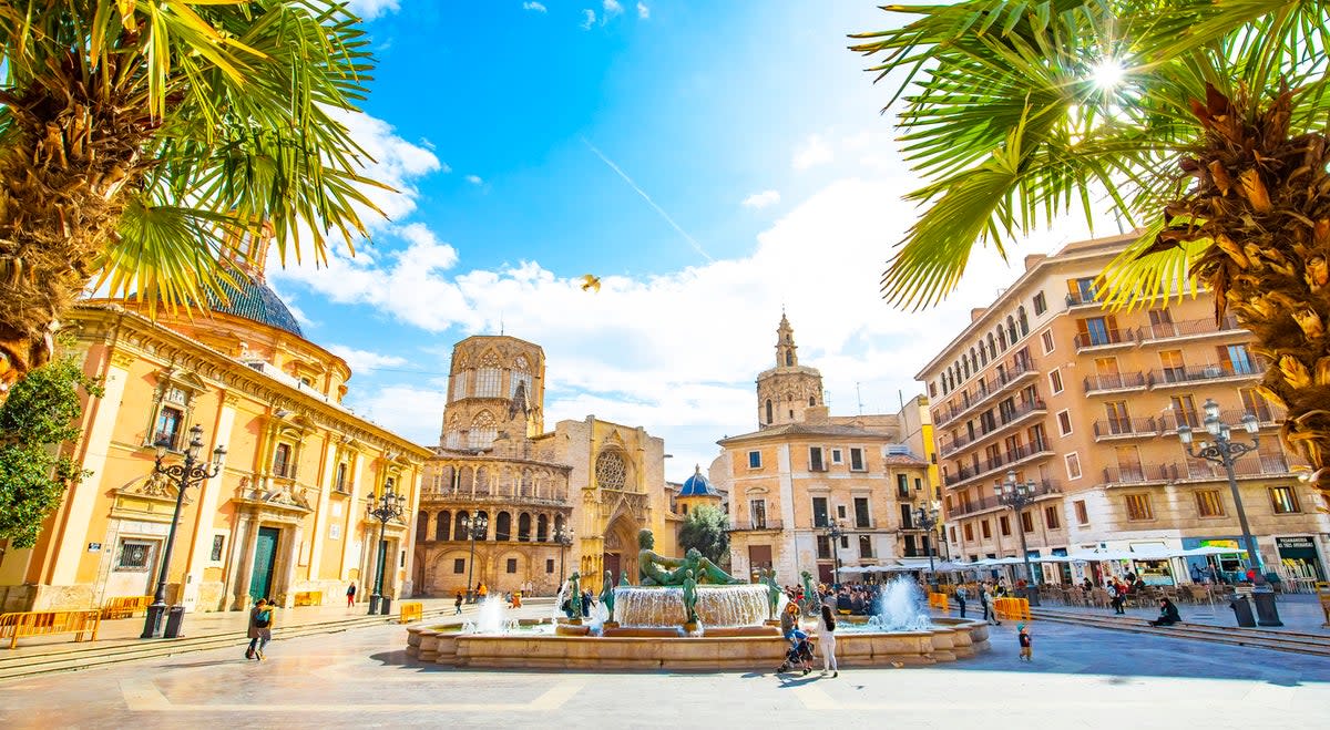 Plaza de la Virgen, with Valencia Cathedral in the middle (Getty Images)