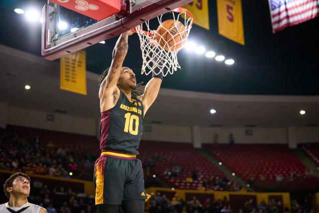 Arizona State Sun Devils guard Frankie Collins (10) dunks against the Colorado Buffaloes at Desert Financial Arena on Feb. 16, 2023.