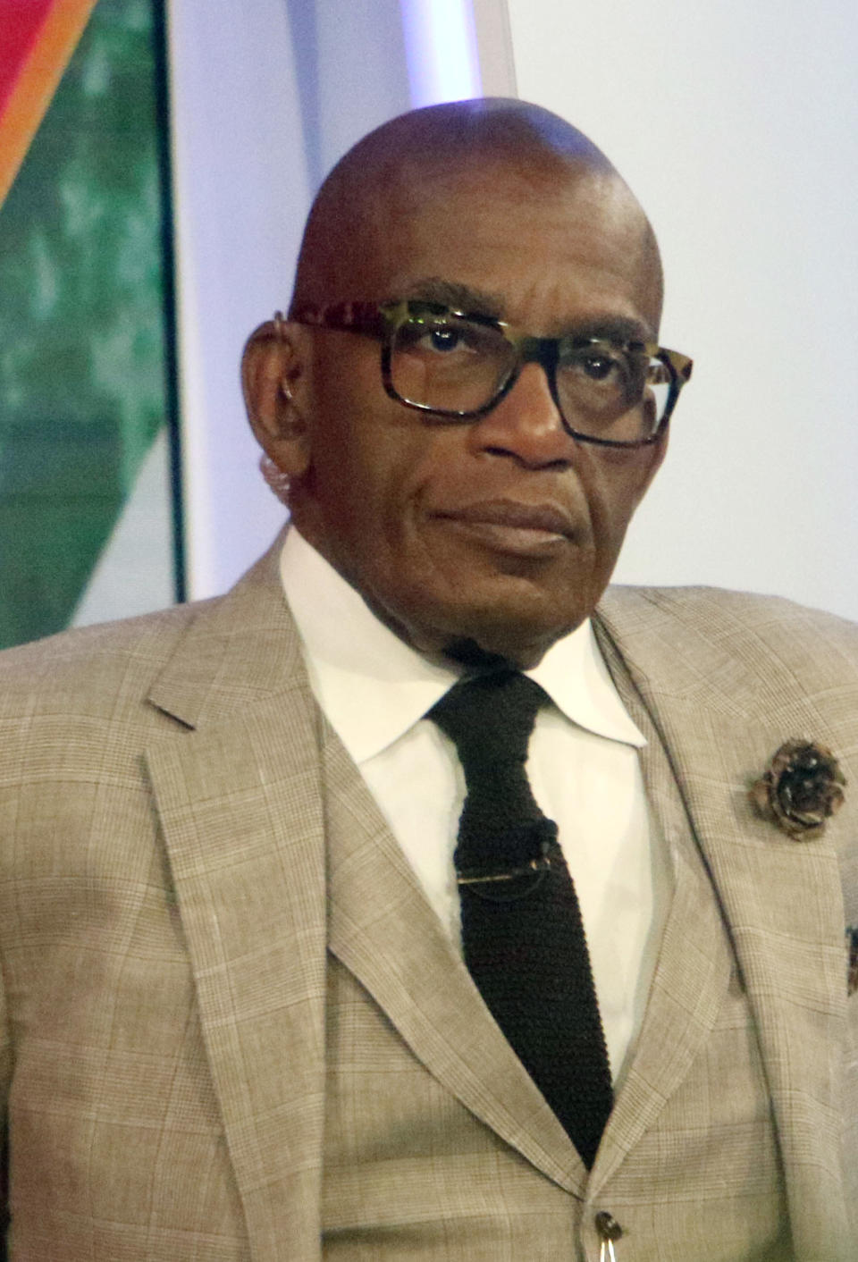 Al Roker wears khaki suit on set of 'Today'