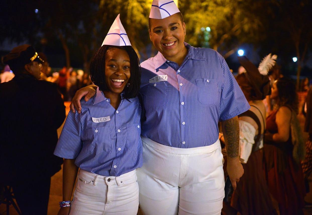 couples halloween costumes ed and dexter from good burger