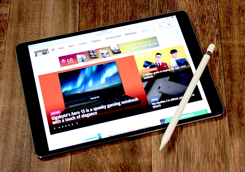 Apple Pencil is even more fluid and responsive on the new 10.5-inch iPad Pro thanks to its ProMotion display.