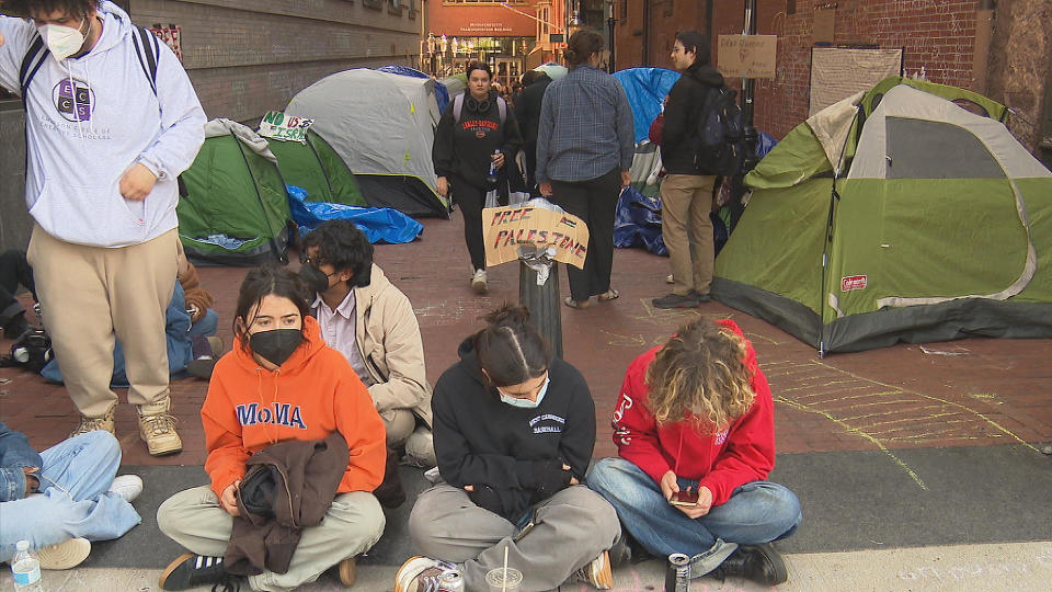 Pro-Palestinian students set up camp in Boylston Place / Credit: CBS Boston