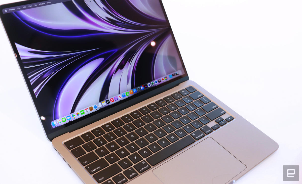 Apple reportedly plans a 15-inch MacBook Air for 2023