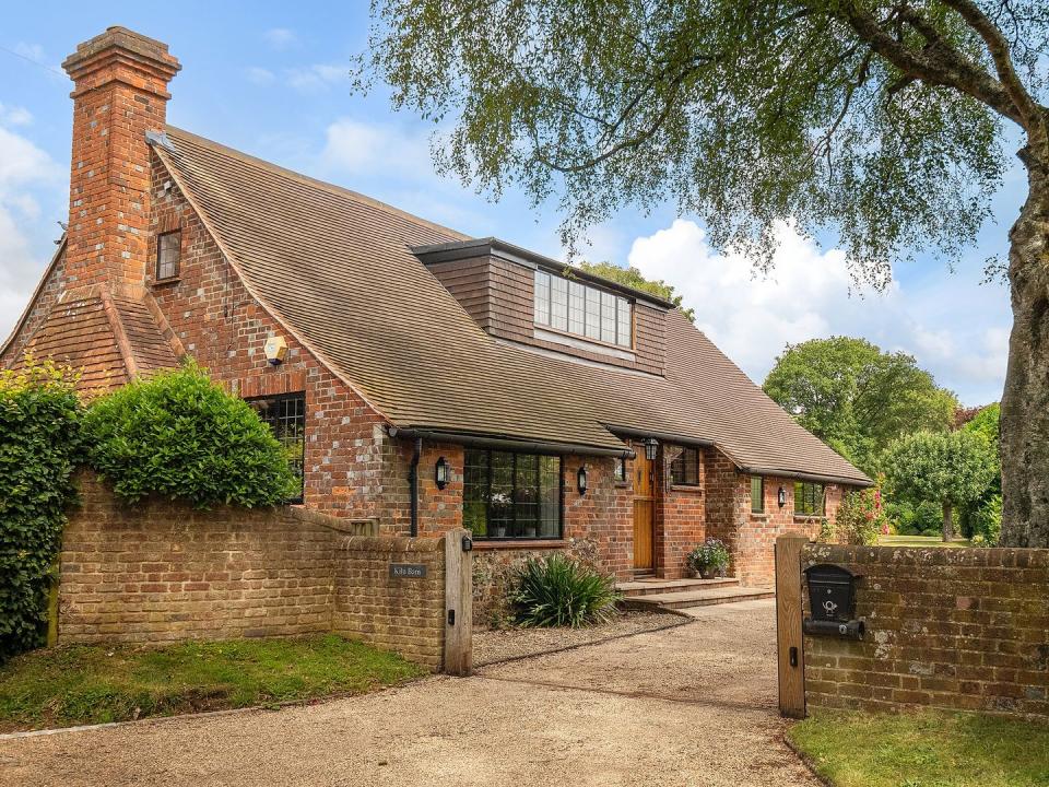 barn featured in chitty chitty bang bang for sale in oxfordshire