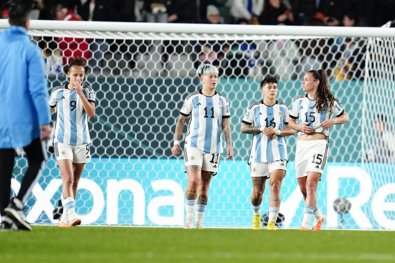 La reacción de las jugadoras argentinas tras la derrota en el debut del Mundial frente a Italia