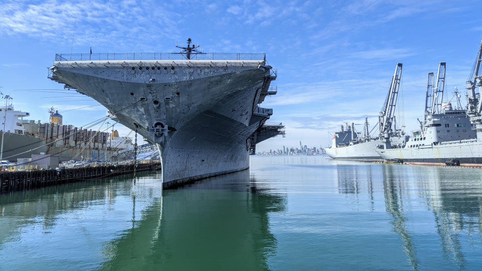 El USS Hornet es un portaviones retirado del servicio en la bahía de San Francisco. (Getty Creative)