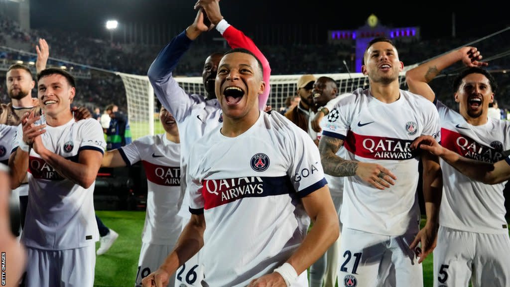 Kylian Mbappe and PSG celebrate beating Barelona