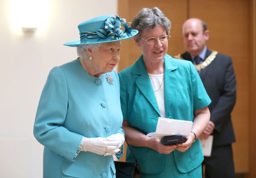 The Queen with Dame Jocelyn Bell Burnell during a previous visit to the Royal Society of Edinburgh (Jane Barlow/PA) (PA Archive)
