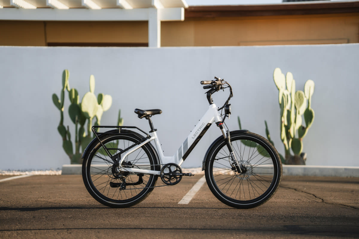 Introducing the 27.5 inch wheeled XPress, the latest addition to the Lectric family of e-bikes.<p>Lectric eBikes</p>