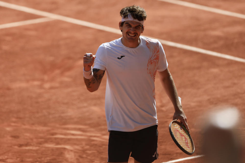 Brazil's Thiago Seyboth Wild reacts after winning a point against Russia's Daniil Medvedev during their first round match of the French Open tennis tournament at the Roland Garros stadium in Paris, Tuesday, May 30, 2023. (AP Photo/Aurelien Morissard)