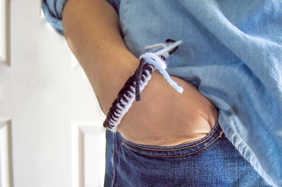 2) Ladder Stitch Friendship Bracelet Pattern