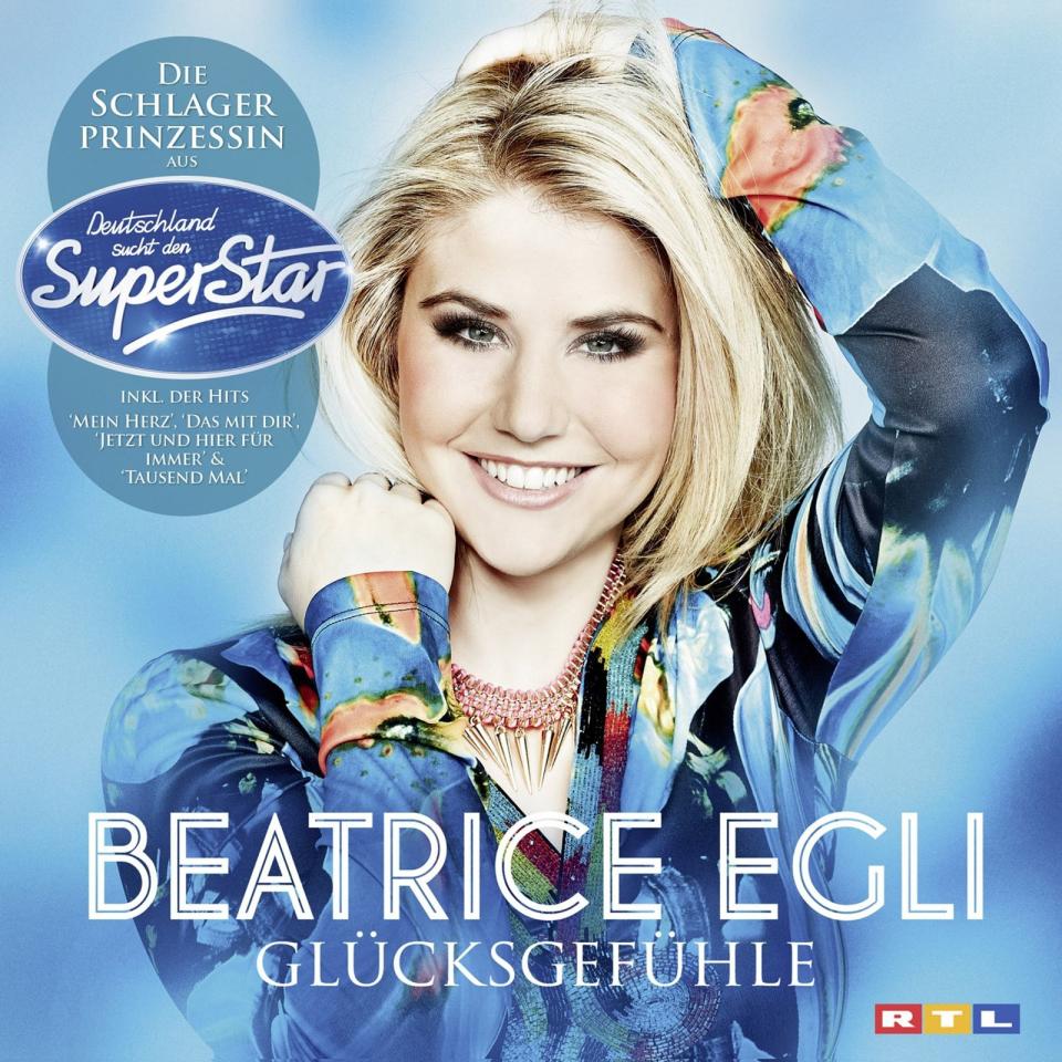 Was auf den ersten Blick auch das Produkt eines Kosmetikherstellers sein könnte, ist das Album "Glücksgefühle". Das 2013 erschienene Werk war der große Durchbruch der Schweizerin Beatrice Egli, Siegerin der zehnten "DSDS"-Staffel. Die große Inszenierung hat sie noch nicht nötig - auf ihren Alben zeigt sie sich bislang freundlich, frisch und stets ein bisschen frech. Der Interpretationsspielraum soll groß bleiben. (Bild: Universal)