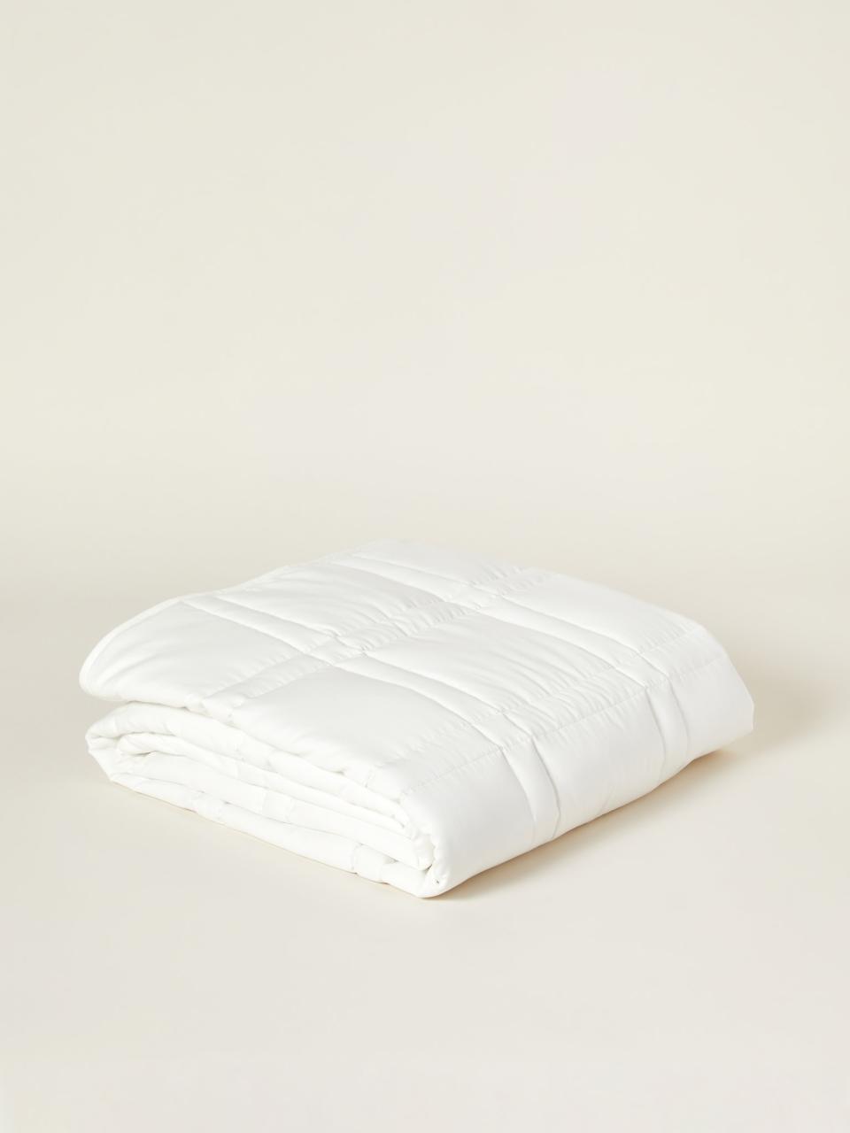 1) 12-lb. Weighted Cotton Blanket