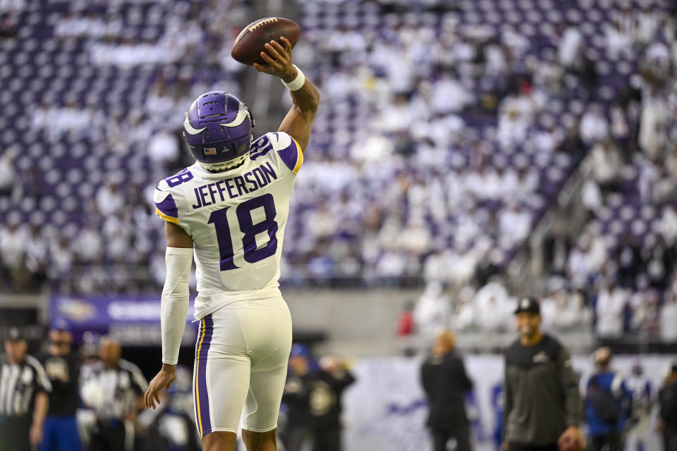 MINNEAPOLIS, MN - DECEMBER 24: Minnesota Vikings wide receiver Justin Jefferson (18) warms up before before a game between the Minnesota Vikings and New York Giants on December 24, 2022, at U.S. Bank Stadium in Minneapolis, MN.(Photo by Nick Wosika/Icon Sportswire via Getty Images)