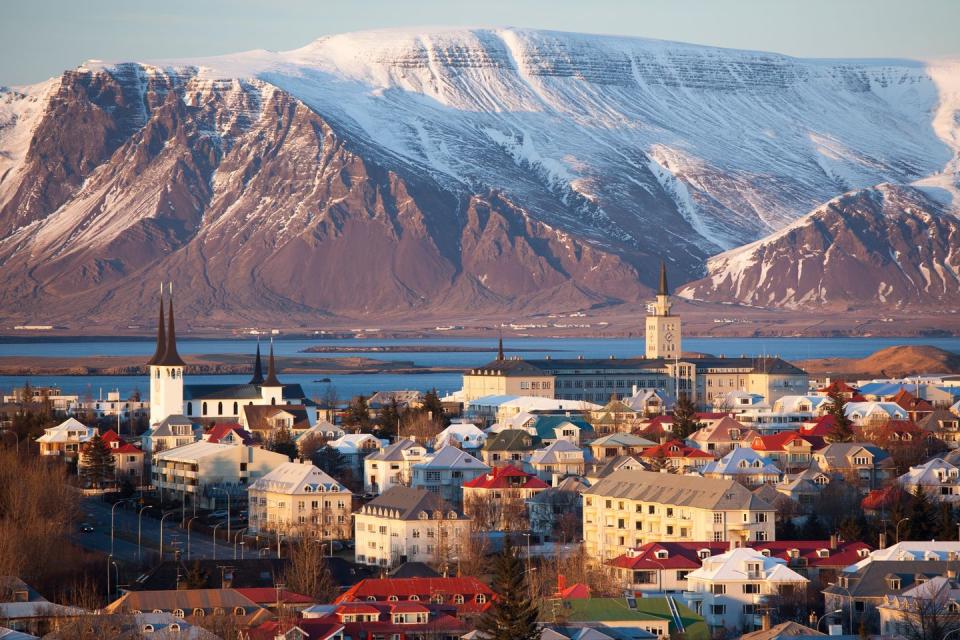 1) Reykjavik